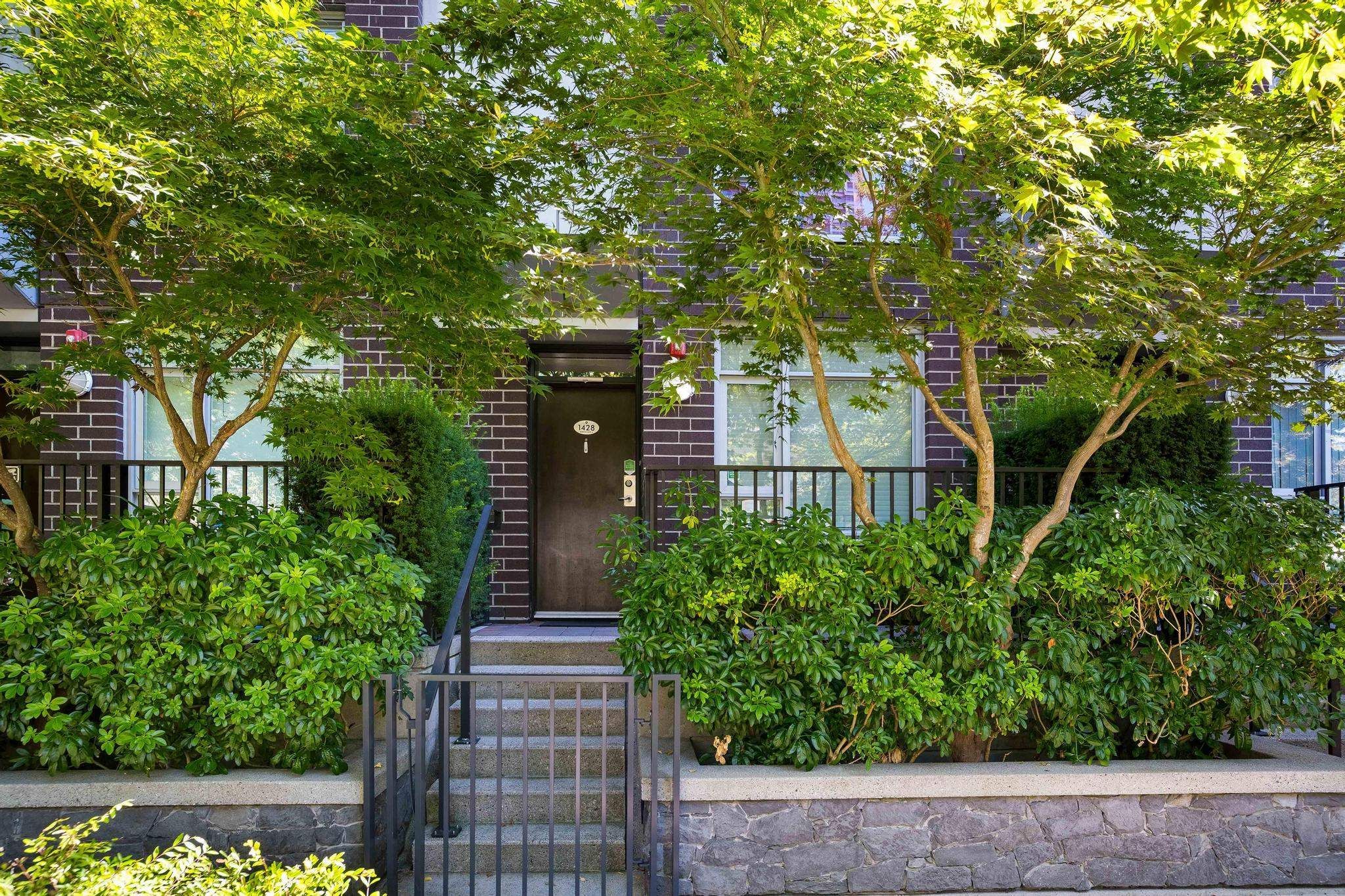 I have sold a property at 1428 SEYMOUR MEWS in Vancouver

