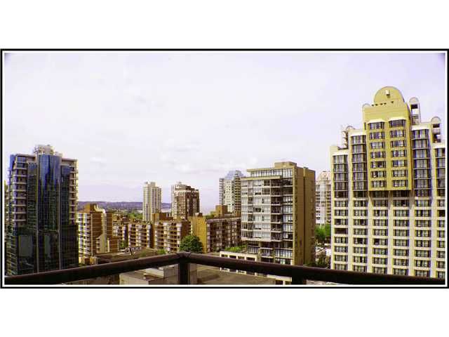 I have sold a property at 1507 1212 HOWE ST in Vancouver
